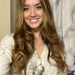 Meet your Posher, Mandy